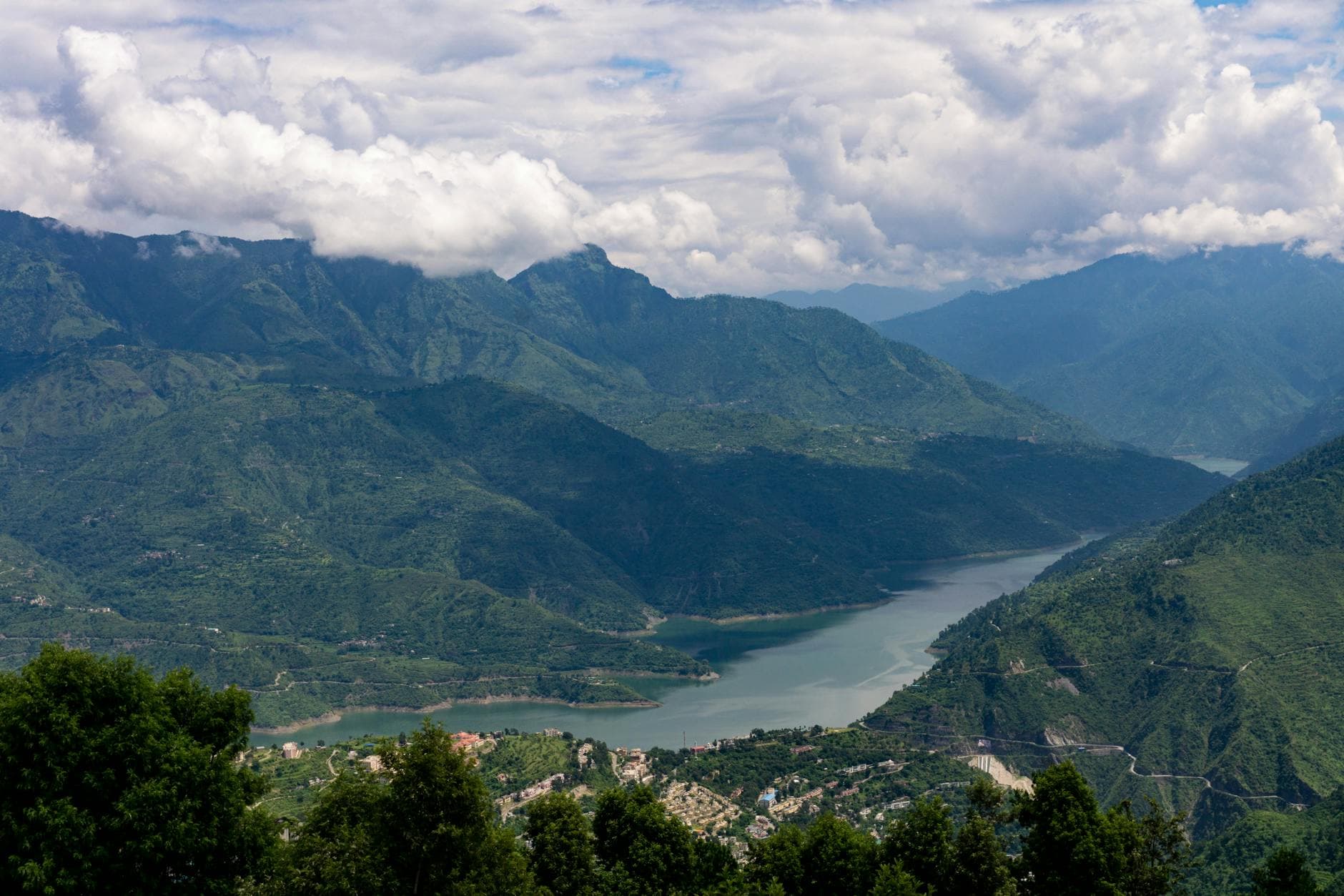 Himachal Pradesh - state travel guide hero - Gopedia