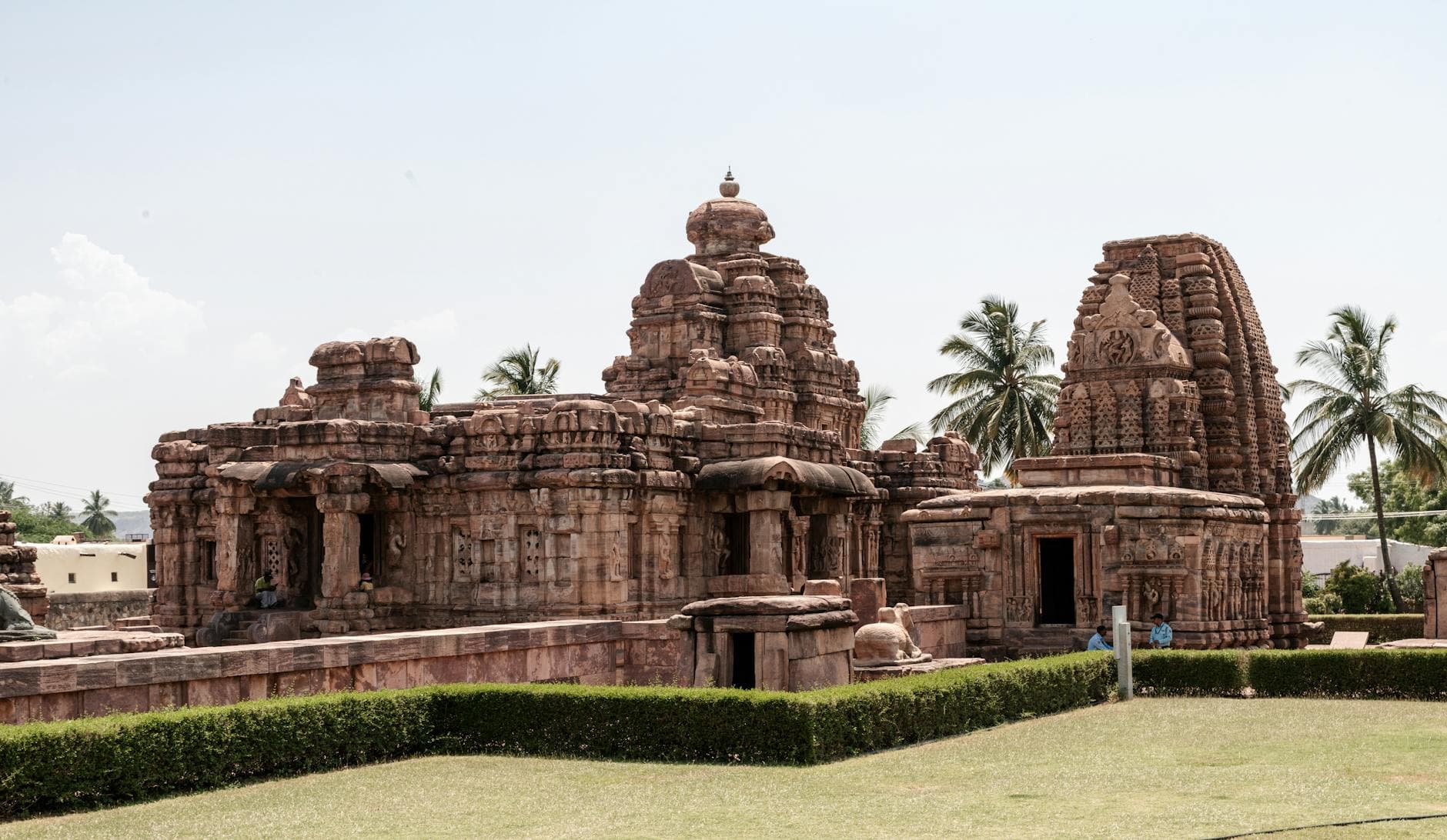 Karnataka - state travel guide hero - Gopedia