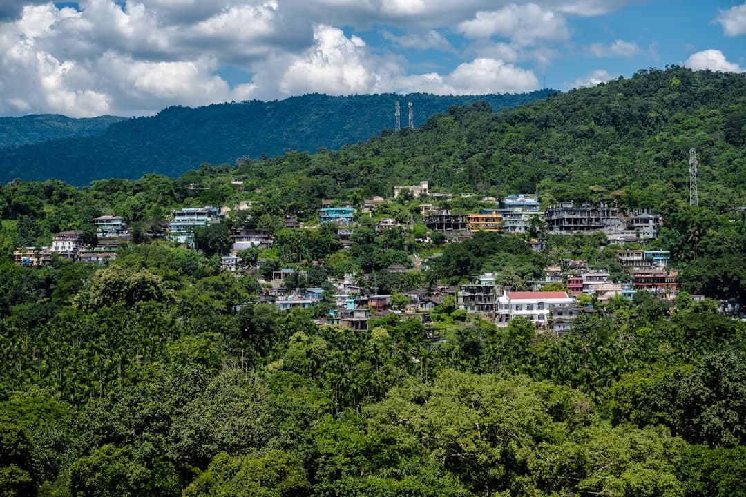 Meghalaya - state travel guide hero - Gopedia