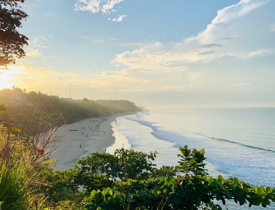 Kerala - state travel guide hero - Gopedia