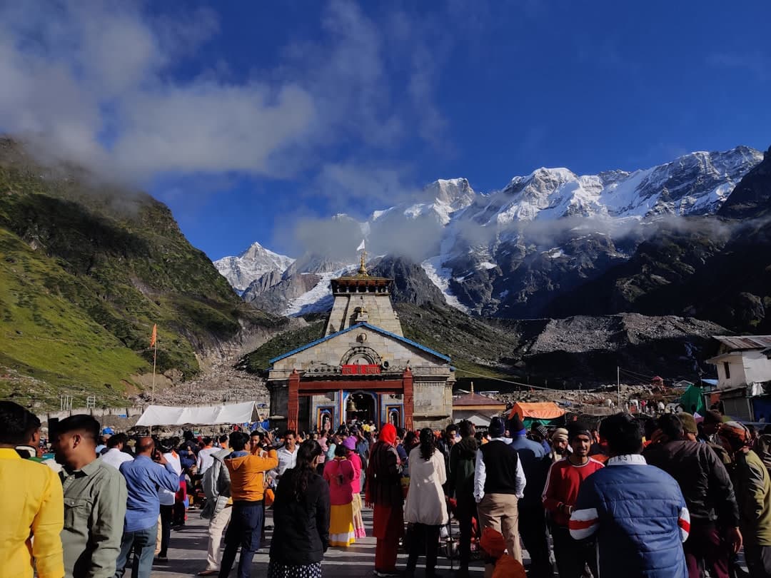 Uttarakhand - state travel guide hero - Gopedia